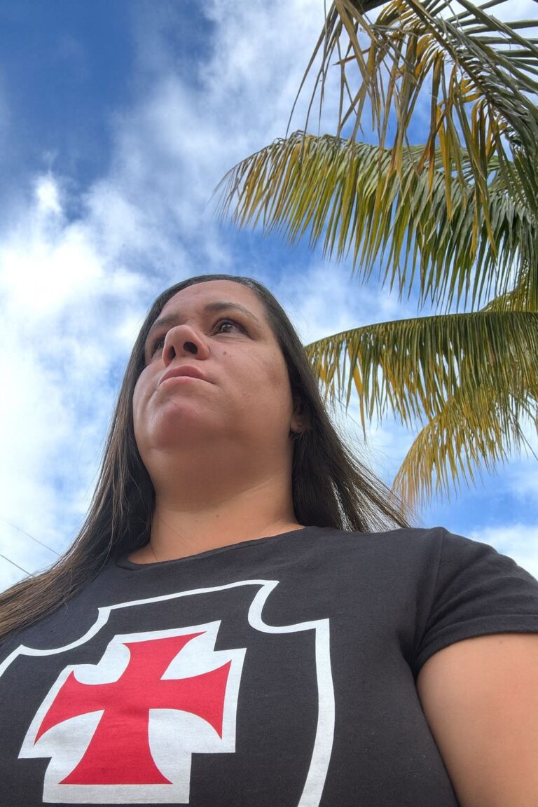 ELAS & O PROFESSOR –CAMILLE