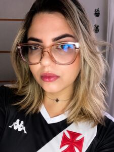 ELAS & O PROFESSOR – Biatriz Gomes